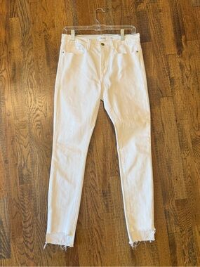Frame Denim Skinny Jeans in White with Raw Hem